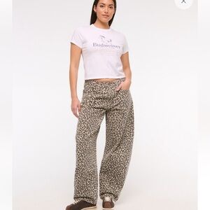 🌙 B105 - Abercrombie Curve Love Mid Rise Barrel Jean